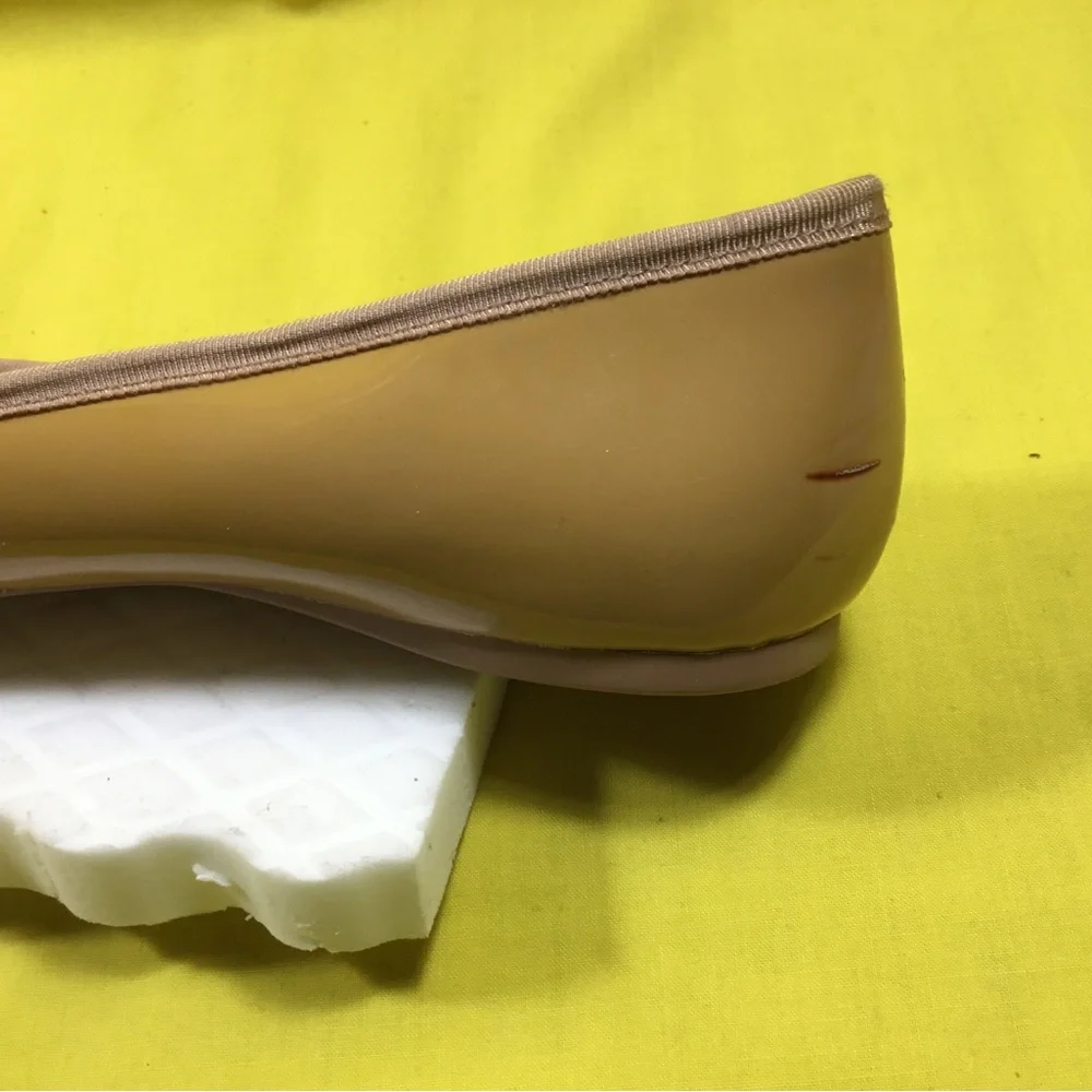 Coach Taupe Patent Leather Ballet Flats with Bow SZ 8